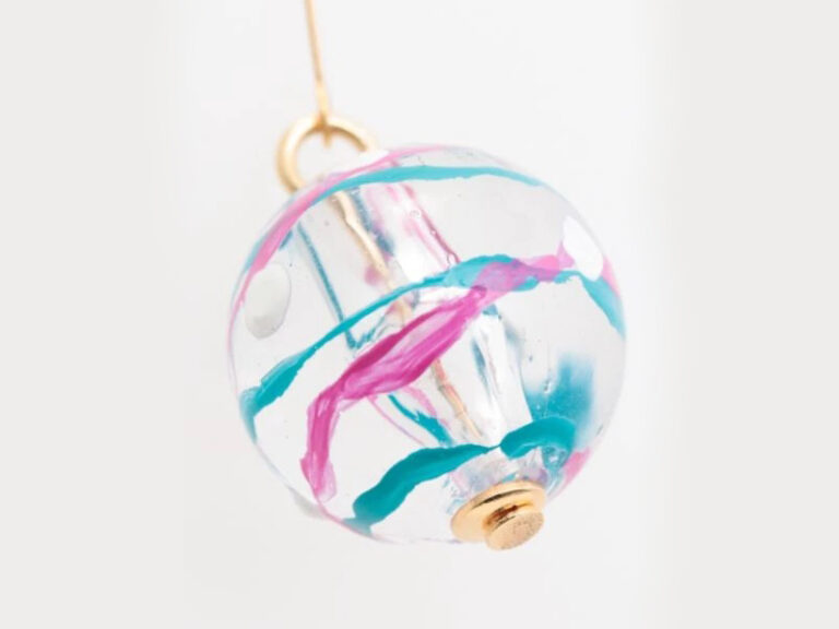 Devant 17 Devant -Déco Japonaise Soldes boucles oreilles boule rose 2 768x576 1