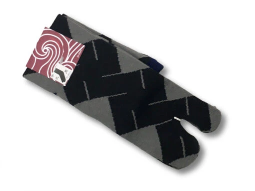 Chaussettes Tabi Tresse Noire Sur Fond Gris 25-28cm